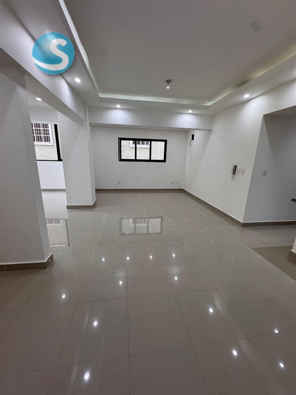 Apartamento en Evaristo Morales en Venta y Alquiler en República Dominicana