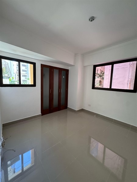 Apartamento en Evaristo Morales en Venta y Alquiler en República Dominicana