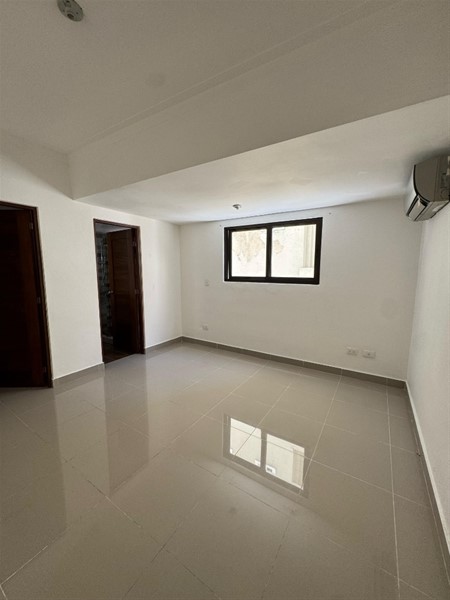 Apartamento en Evaristo Morales en Venta y Alquiler en República Dominicana