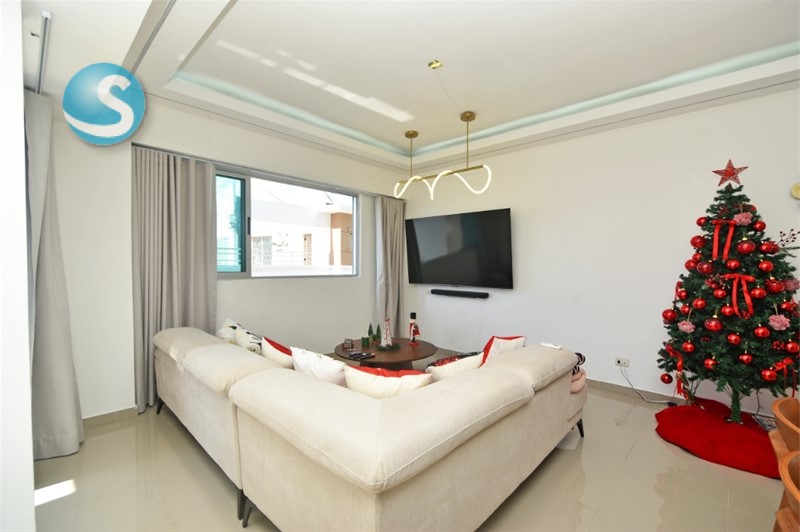 Apartamento en Venta en Renacimiento, Piso 7, 2 Estacionamientos en República Dominicana