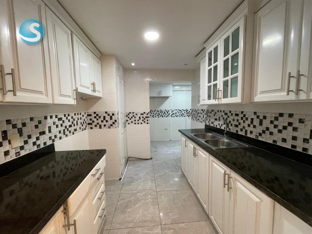 Apartamento en Venta en Arroyo Hondo, Excelente Estado