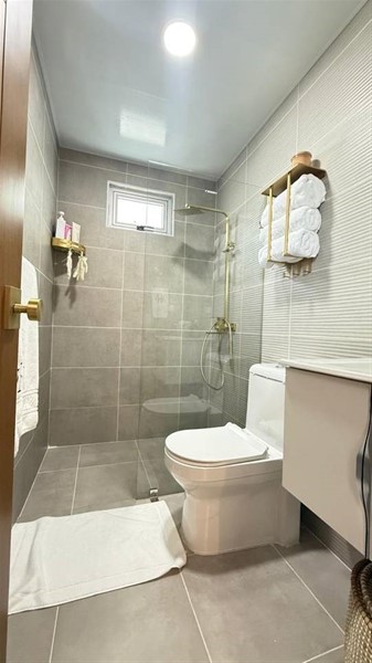 Apartamento amueblado en venta en Evaristo Morales en República Dominicana