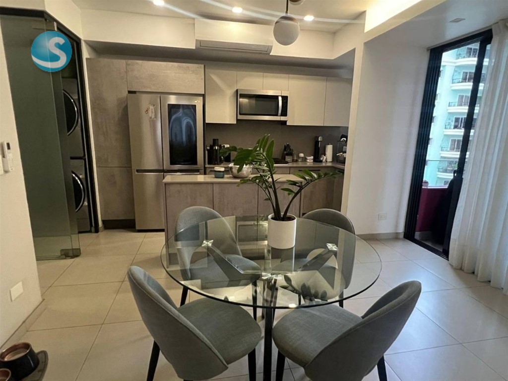 Apartamento moderno en venta en Evaristo Morales, 90 m² en República Dominicana