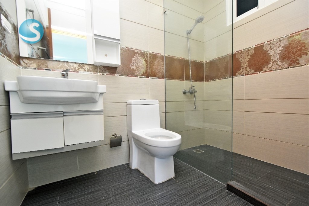 Apartamento espacioso en Bella Vista Sur, excelente ubicación en República Dominicana