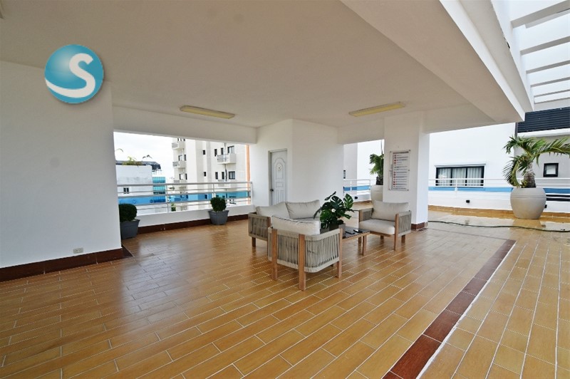 Apartamento espacioso en Bella Vista Sur, excelente ubicación en República Dominicana