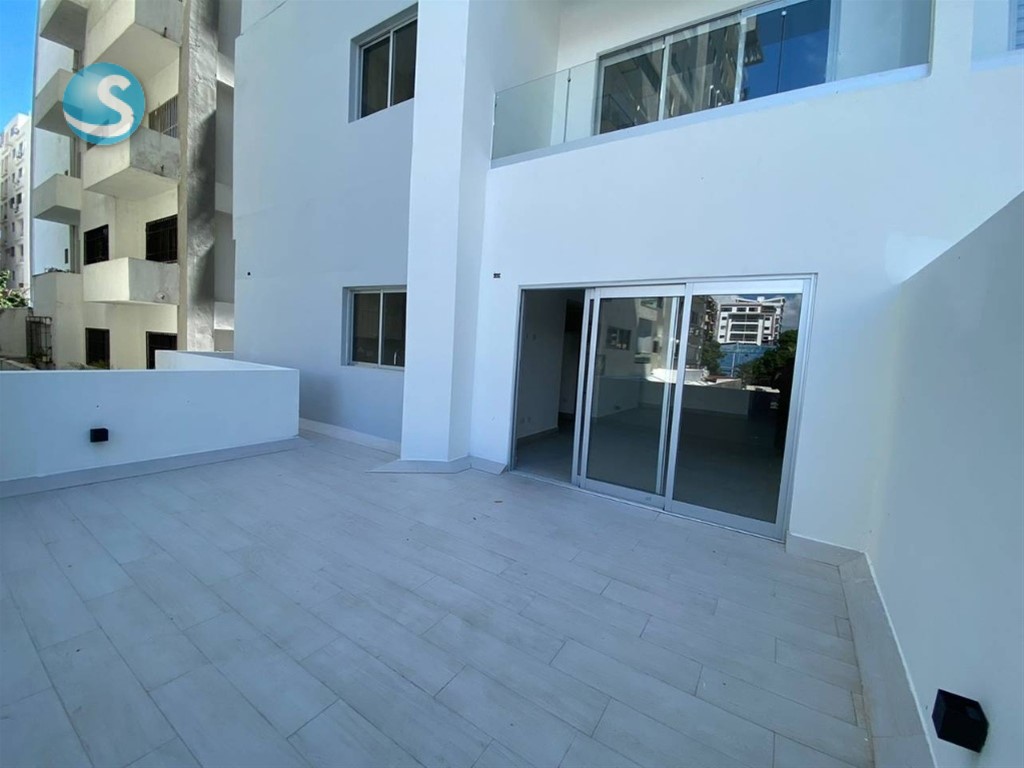 Apartamento con terraza en Evaristo Morales, 110 m² en República Dominicana