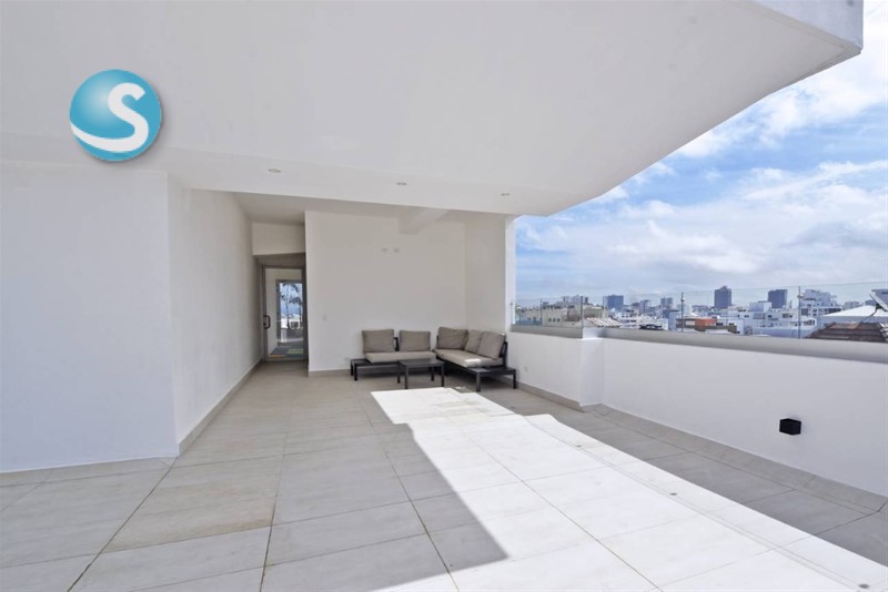 Apartamento con terraza en Evaristo Morales, 110 m² en República Dominicana