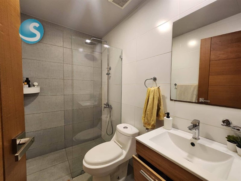 Apartamento en Venta con Terraza en Evaristo Morales en República Dominicana