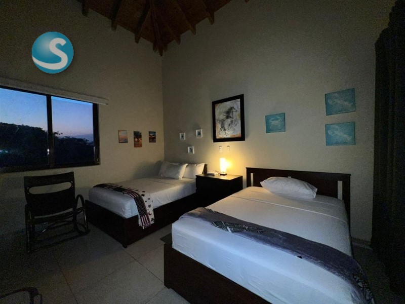 Villa amplia en Guavaberry, Juan Dolio en venta y alquiler en República Dominicana
