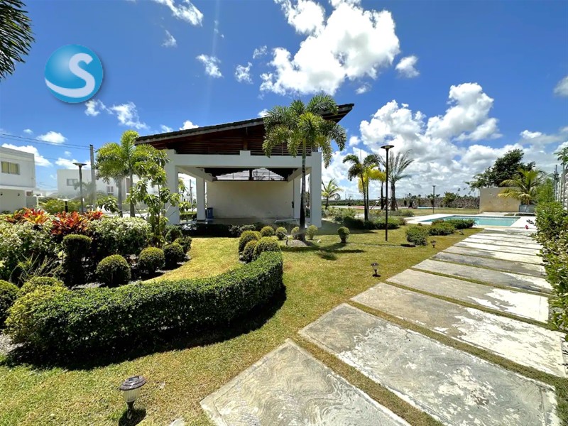 Villa de 2 Niveles en Venta y Alquiler, Punta Cana Downtown en República Dominicana