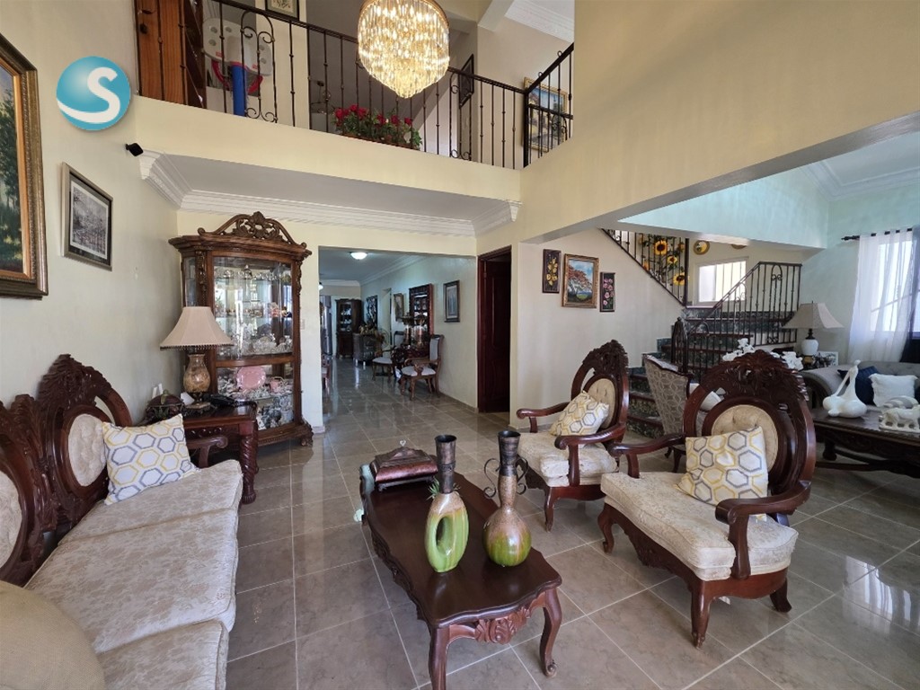 Penthouse en venta en Urbanización Real, 265 m², 2 niveles en República Dominicana