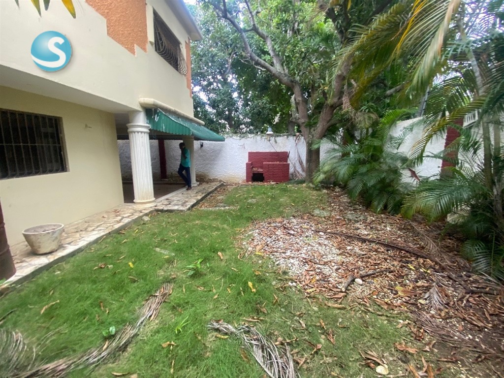 Casa en venta en Los Restauradores en República Dominicana