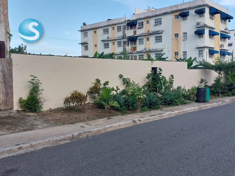 Solar en venta ubicado en Costa Azul en República Dominicana
