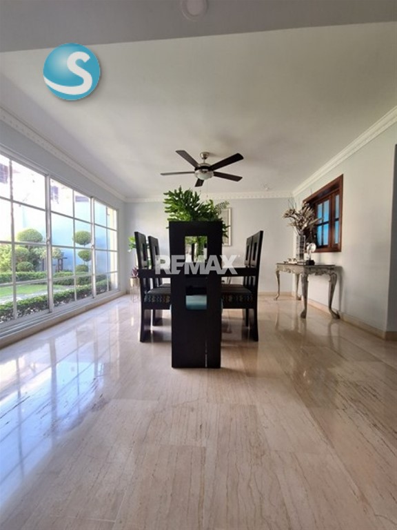Casa moderna en venta en La Castellana, terreno de 312 m² en República Dominicana