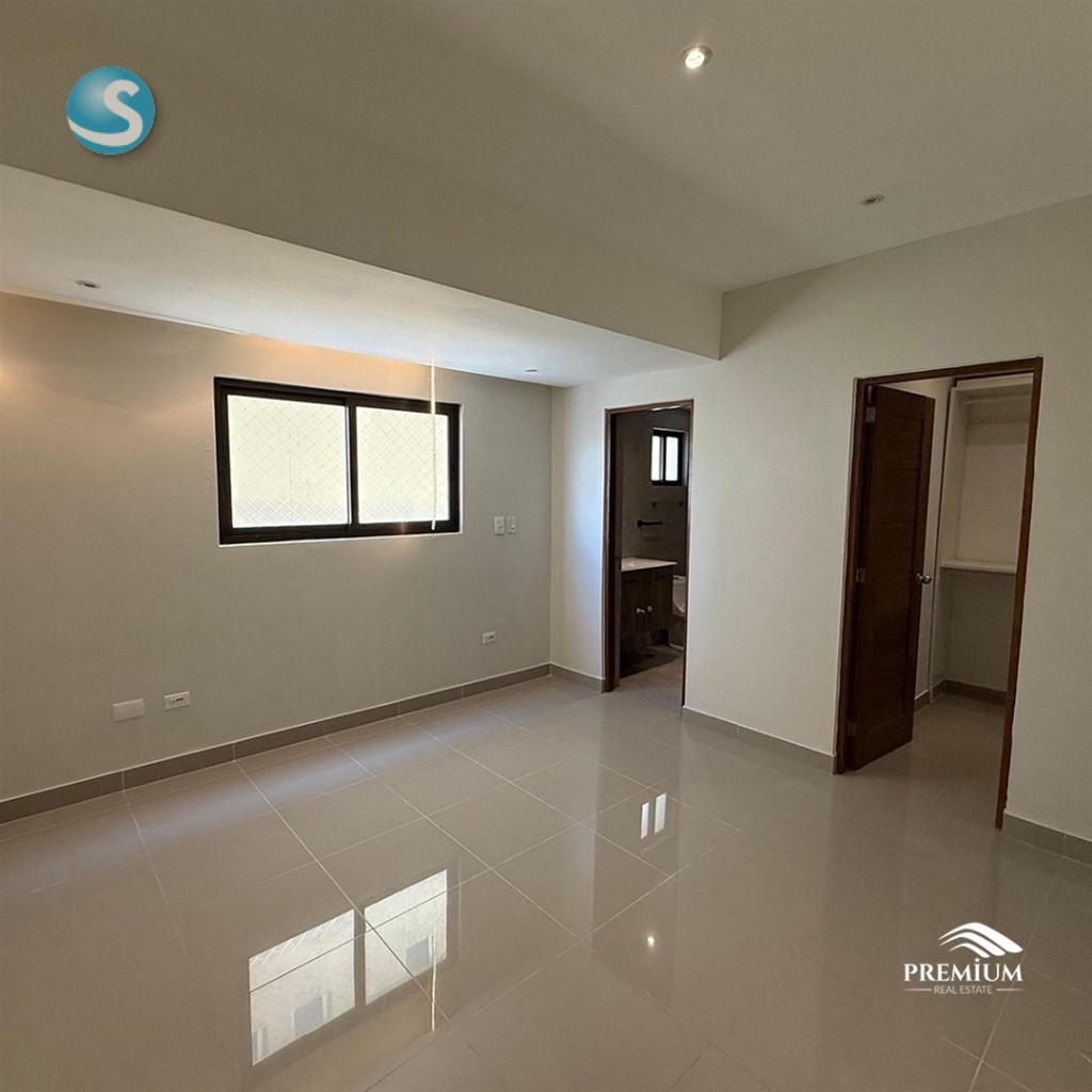 Apartamento en venta en Evaristo Morales, 132.5 m² en República Dominicana
