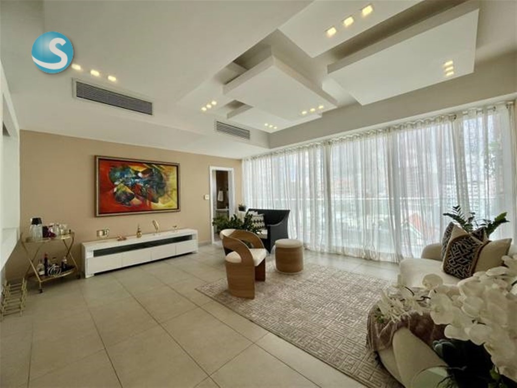 Apartamento dúplex en venta en Serrallés en República Dominicana