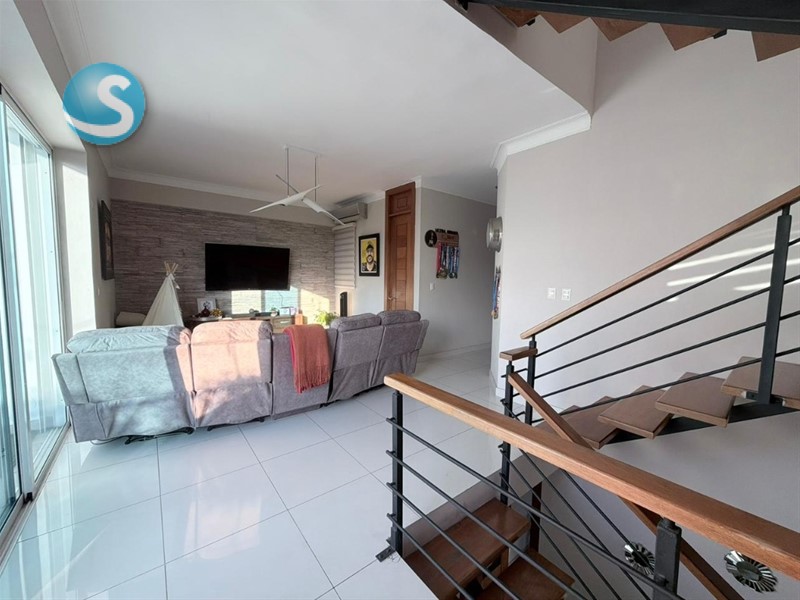 Penthouse Amplio en Venta con Terraza en Renacimiento en República Dominicana