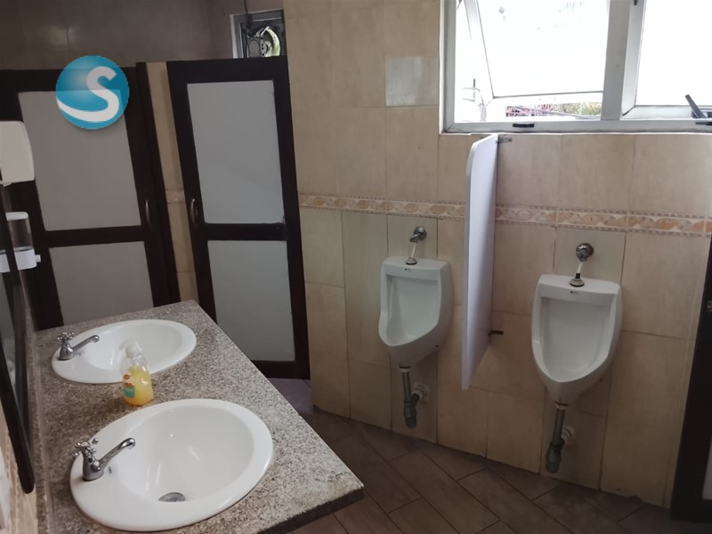 Edificio Corporativo en Venta y Alquiler en El Vergel en República Dominicana