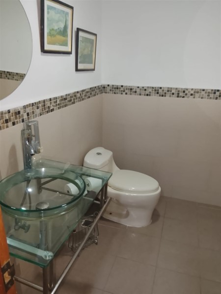 Edificio Corporativo en Venta y Alquiler en El Vergel en República Dominicana
