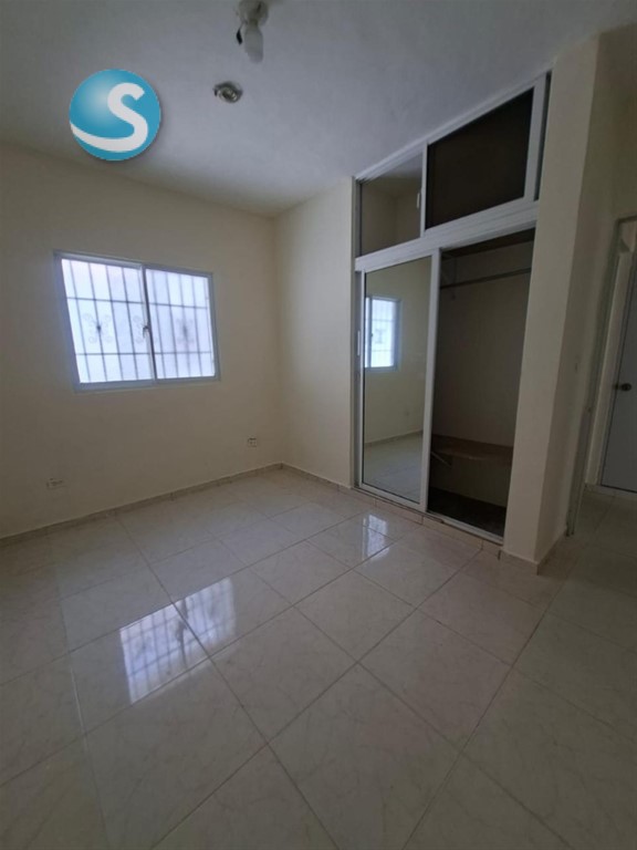 Casa en venta en residencial, Autopista San Isidro en República Dominicana