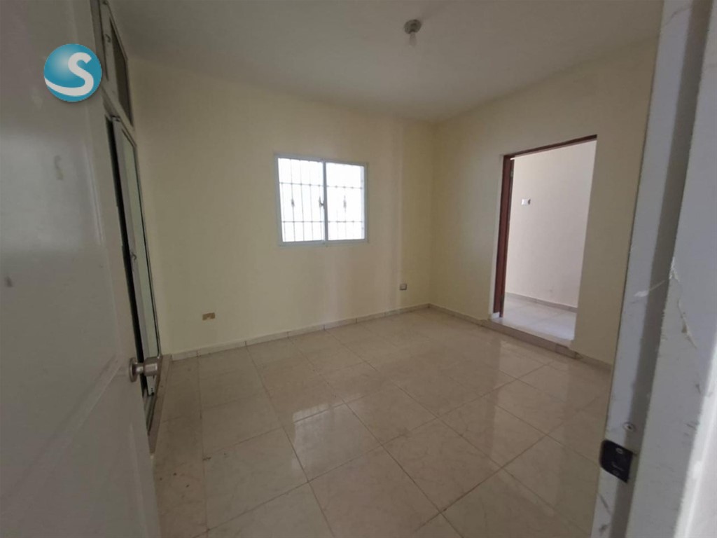 Casa en venta en residencial, Autopista San Isidro en República Dominicana