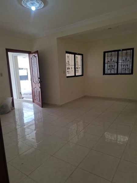 Casa en venta en residencial, Autopista San Isidro en República Dominicana