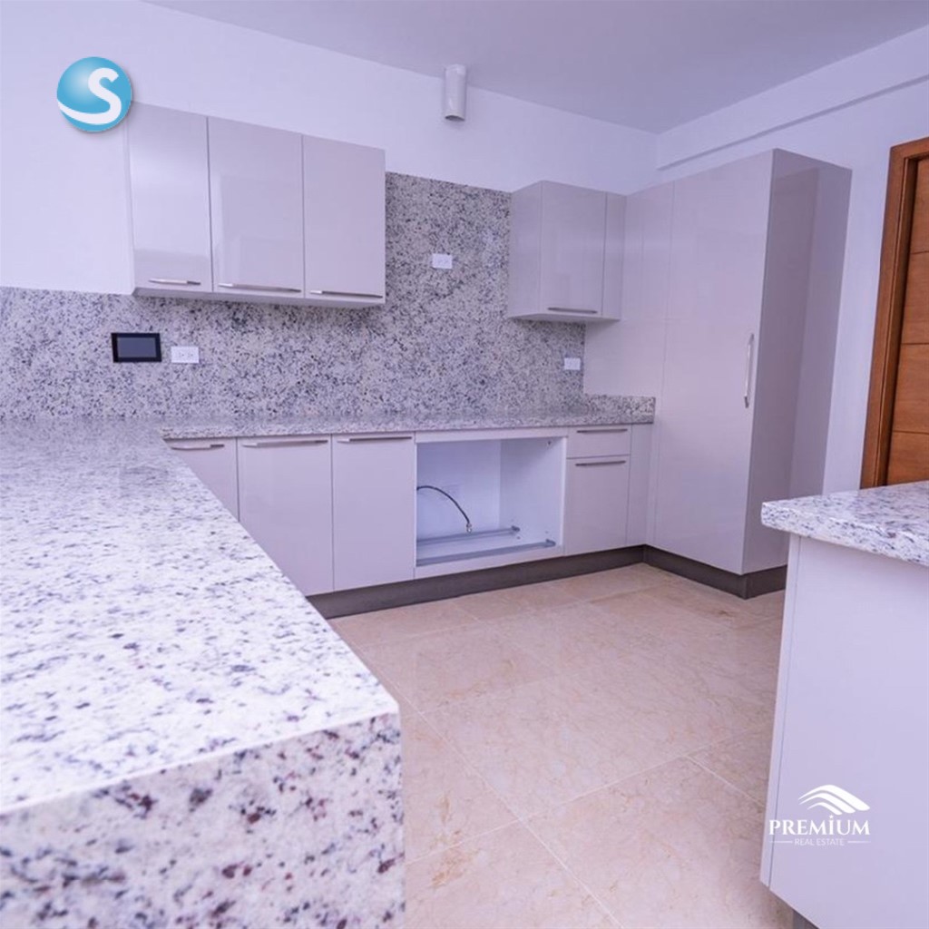 Apartamento amplio y elegante en Los Cacicazgos en República Dominicana