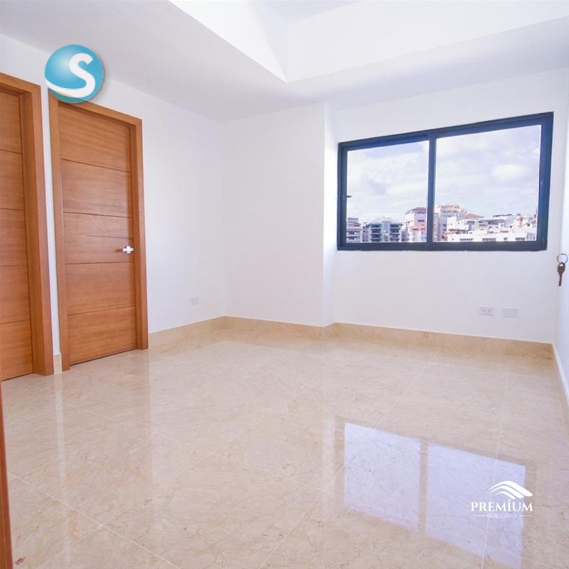 Apartamento amplio y elegante en Los Cacicazgos en República Dominicana