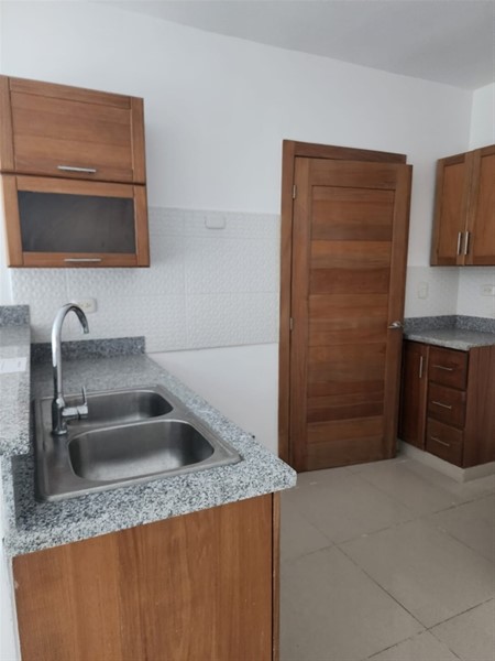 Apartamento en venta cerca de Zona Universitaria en República Dominicana