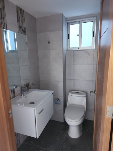 Apartamento en venta cerca de Zona Universitaria en República Dominicana