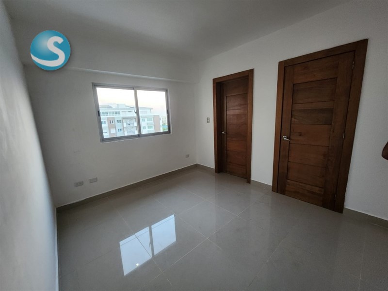 Apartamento en venta cerca de Zona Universitaria en República Dominicana