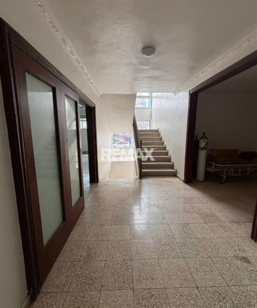 Edificio Comercial de Tres Niveles en Miramar en República Dominicana