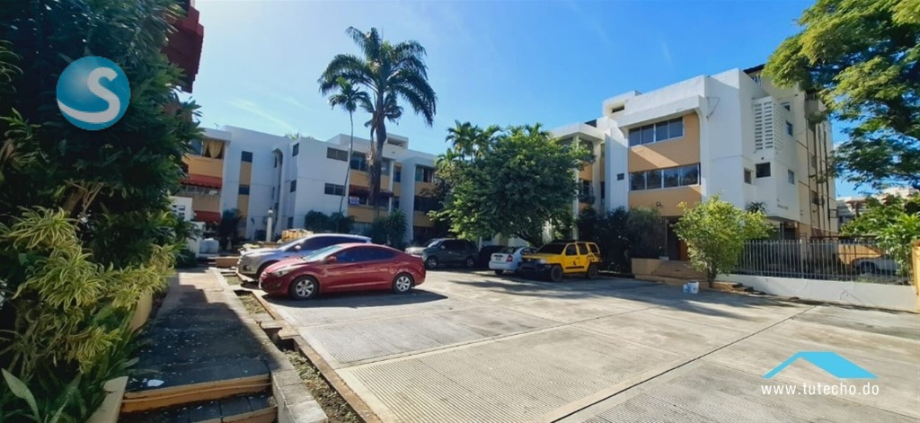 Apartamento remodelado en venta en Arroyo Hondo Viejo en República Dominicana