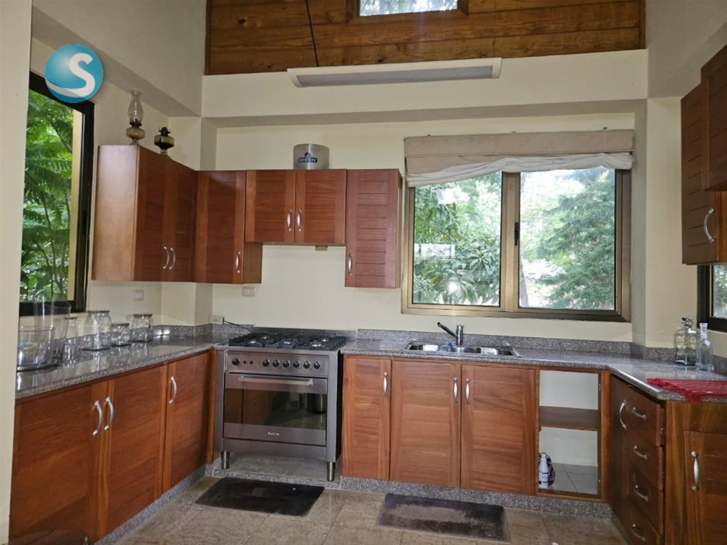 Villa Amplia en Venta en Jarabacoa con Jardines Naturales en República Dominicana
