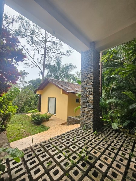 Villa Amplia en Venta en Jarabacoa con Jardines Naturales en República Dominicana