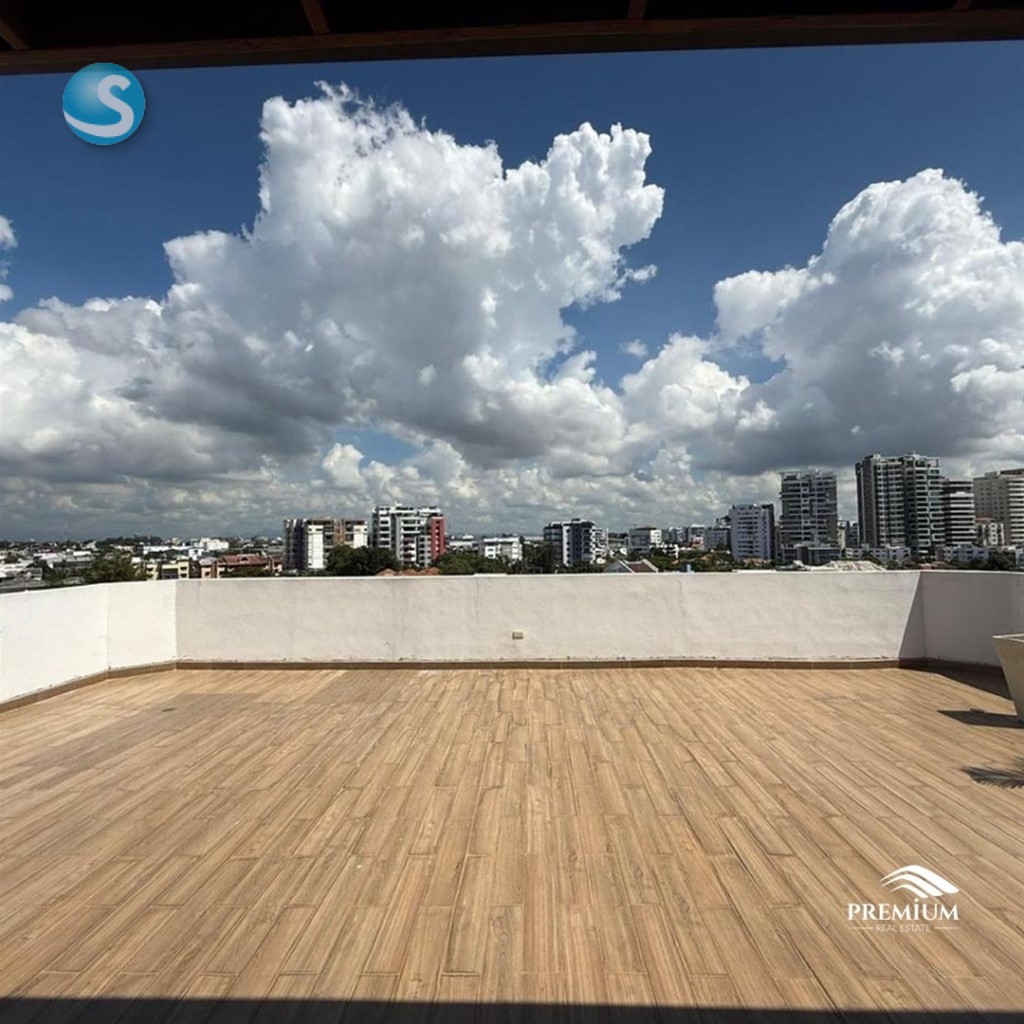 Penthouse en Venta en Los Cacicazgos, 290 m², 2 Estacionamientos en República Dominicana