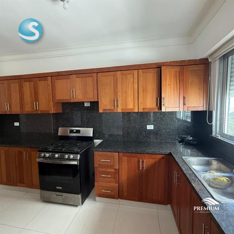 Penthouse en Venta en Los Cacicazgos, 290 m², 2 Estacionamientos en República Dominicana