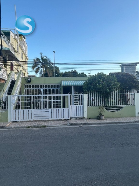 Casa en venta en Las Palmas de Alma Rosa, oportunidad única