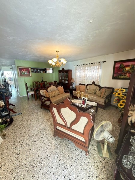 Casa en venta en Las Palmas de Alma Rosa, oportunidad única en República Dominicana