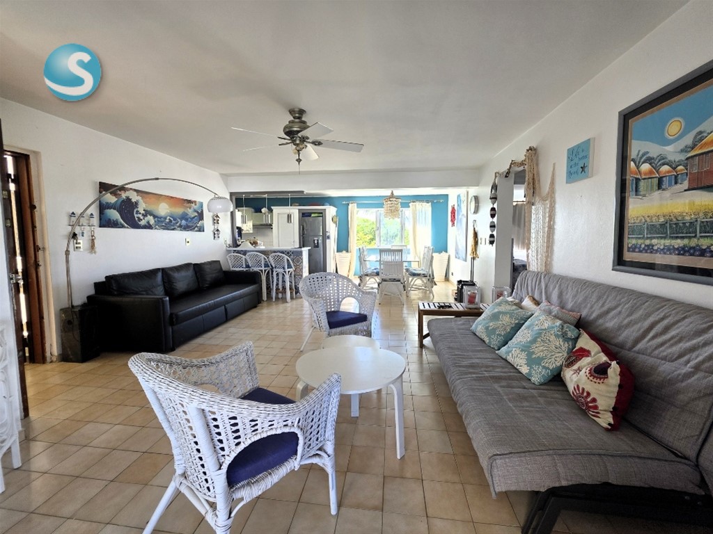 Apartamento amueblado en venta cerca de la playa en Juan Dolio en República Dominicana