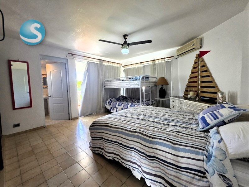 Apartamento amueblado en venta cerca de la playa en Juan Dolio en República Dominicana