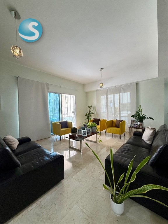 Apartamento amplio y exclusivo en Los Cacicazgos en República Dominicana