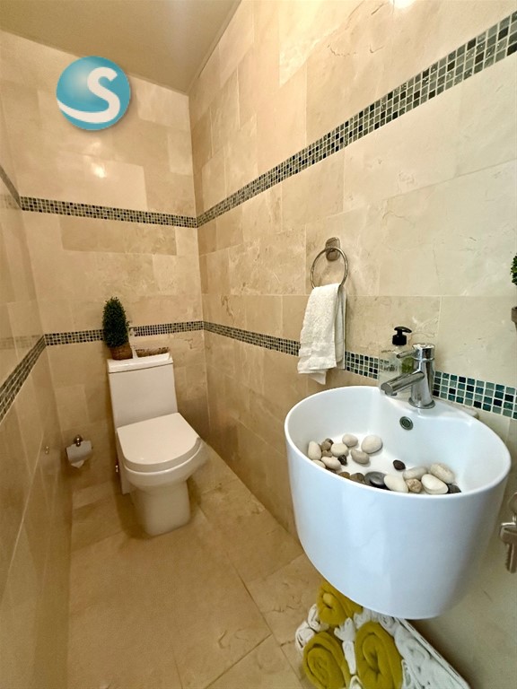 Apartamento amplio y exclusivo en Los Cacicazgos en República Dominicana