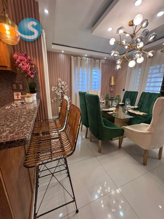 Casa de dos niveles en venta en Prado Oriental en República Dominicana