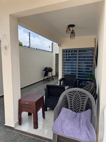 Casa de dos niveles en venta en Prado Oriental en República Dominicana