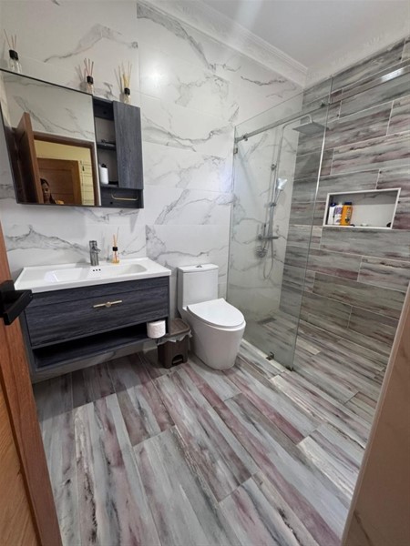 Casa de dos niveles en venta en Prado Oriental en República Dominicana