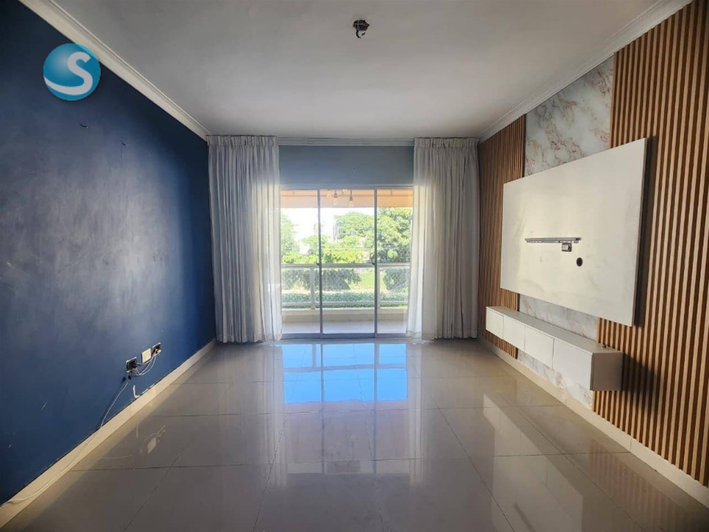 Apartamento en venta en Av. Independencia, acceso seguro