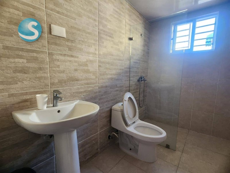 Apartamento en venta en Av. Independencia, acceso seguro en República Dominicana