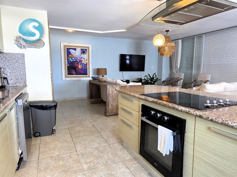 Apartamento amueblado en primera línea de playa, Marbella Juan Dolio en República Dominicana