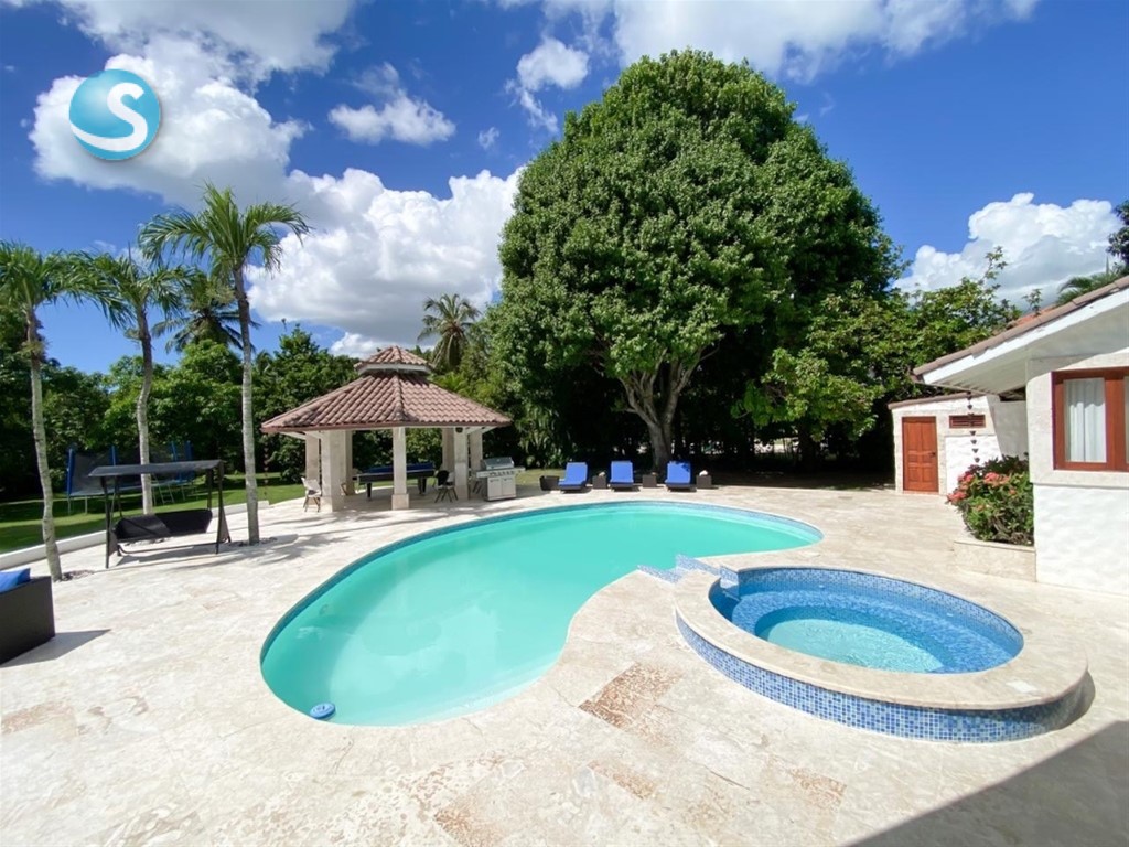 Villa exclusiva en Casa de Campo, solar de más de 2,000 m² en República Dominicana